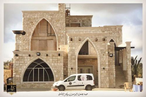 جداريات خارج المنزل